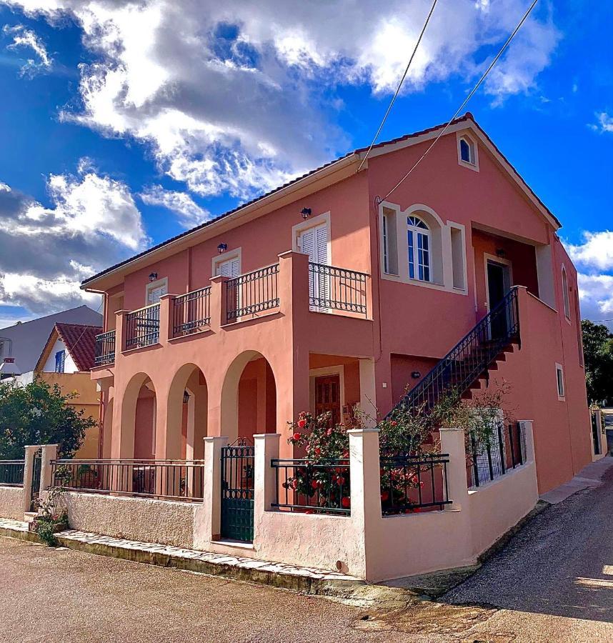 カラヴォミロス Melissani Houseヴィラ エクステリア 写真