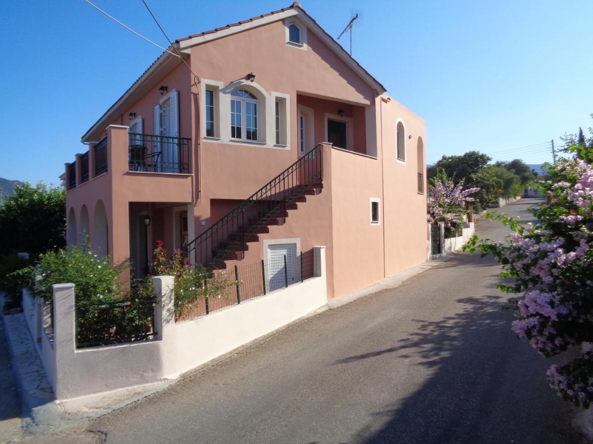 カラヴォミロス Melissani Houseヴィラ エクステリア 写真